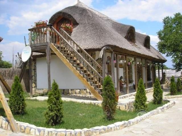 Casa Cu Flori Murighiol Exterior photo